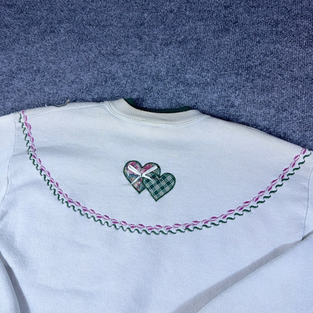 Vintage Jerzees Heart Applique Sweatshirt Cream Green Distressed 90s USA Medium - Picture 5 of 10